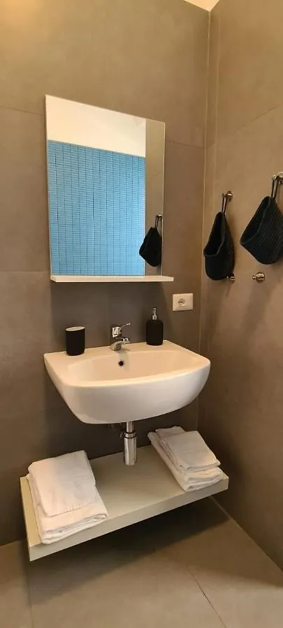 Etna Suite Design Apartments Катания 0*,  Италия