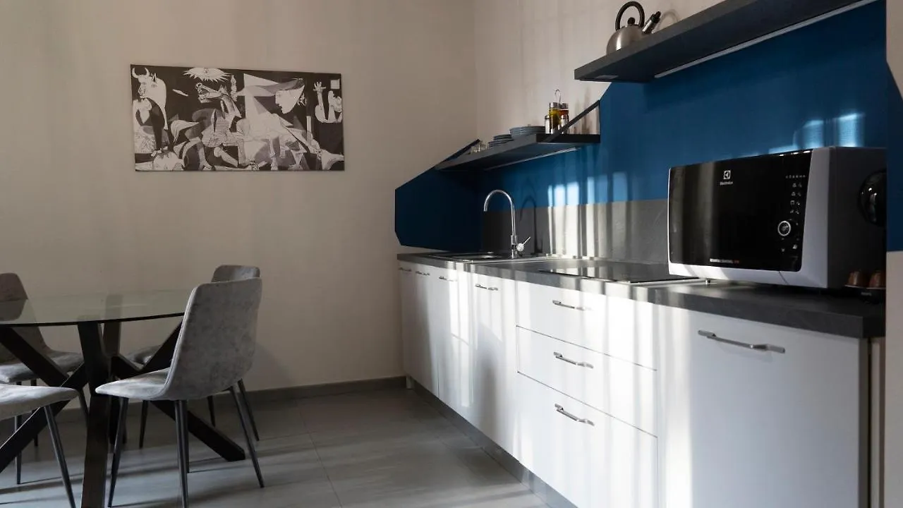 Etna Suite Design Apartments Катания