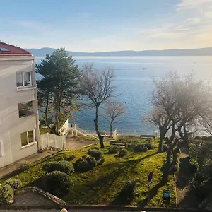 https://apartment-svetlana.primorje-gorskikotar.com