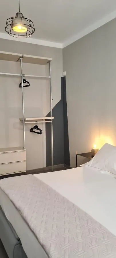Etna Suite Design Apartments CTA Italia